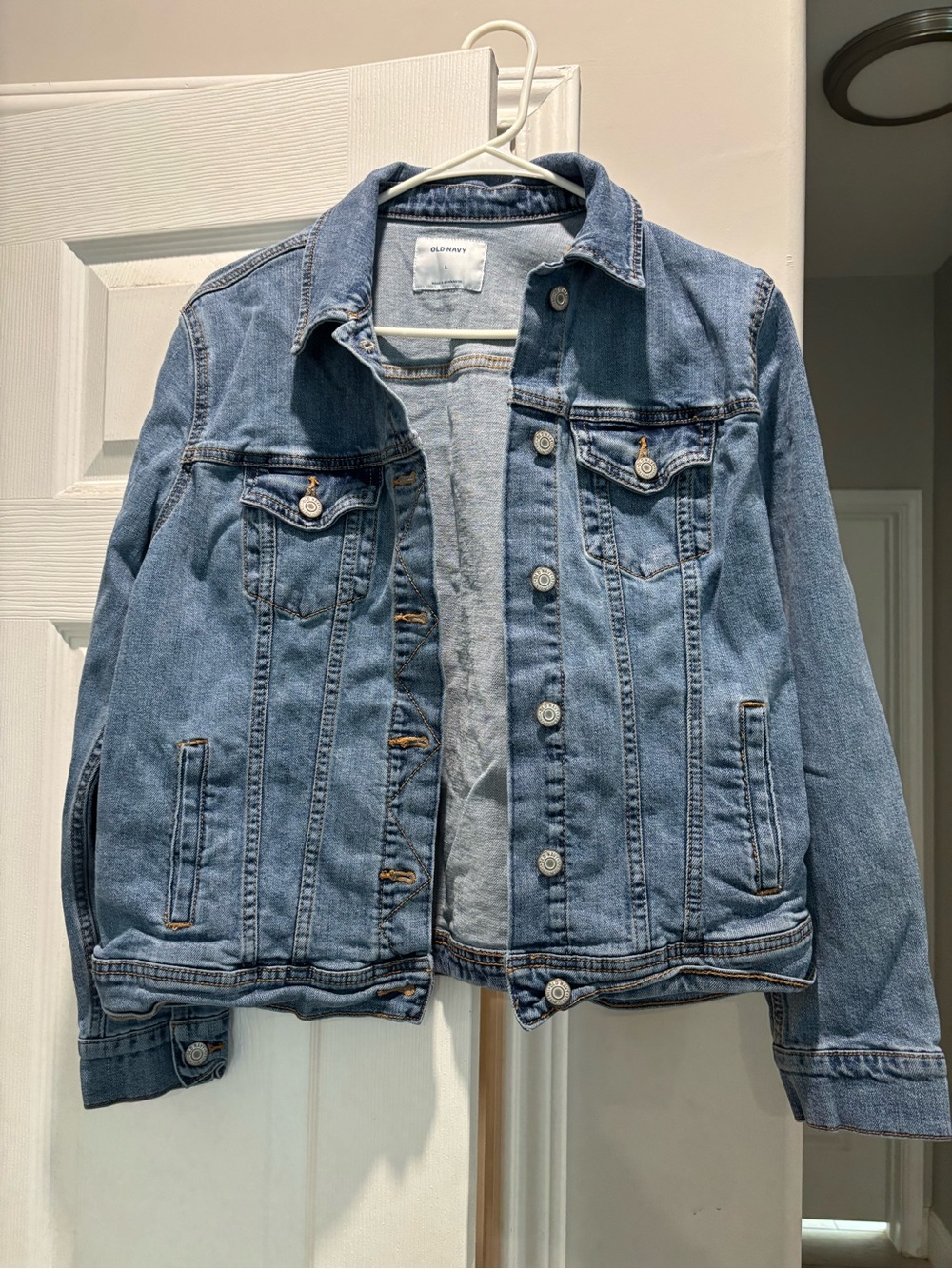 Old Navy Medium Blue Denim Trucker Jacket - Women's